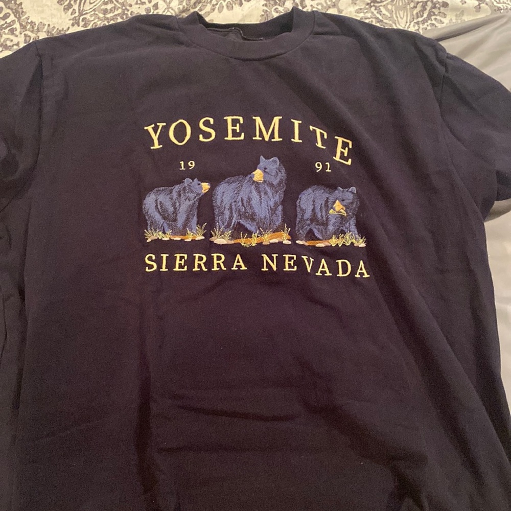 Brandy Melville t-shirt